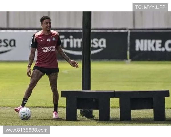 林加德探访圣保罗贫民窟并拍摄取景